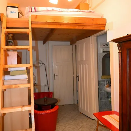 Apartament Downtown Cozy Private Studio For 1-2 People *